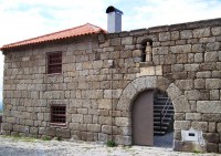 /album/galeria-de-fotos-beira-alta/albergaria-linhares-jpg1/