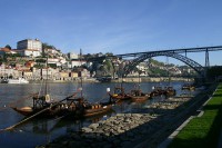 /album/galeria-de-fotos-portugal/a800px-porto-barcos-rabelo-jpg/